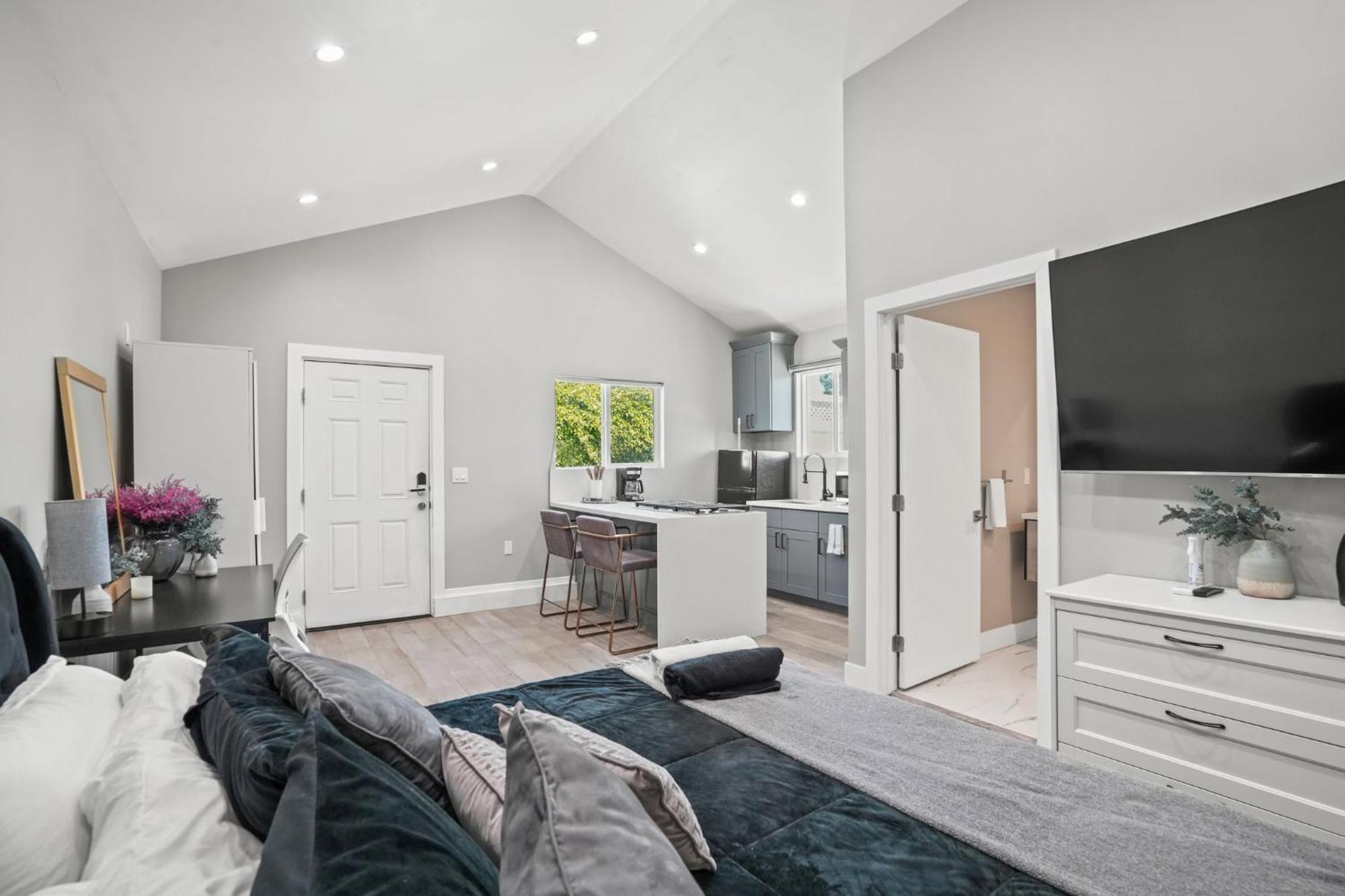 Hébergement de vacances New Modern Cozy Guest House, Parking, Pet Friendly In Mar Vista! Los Angeles